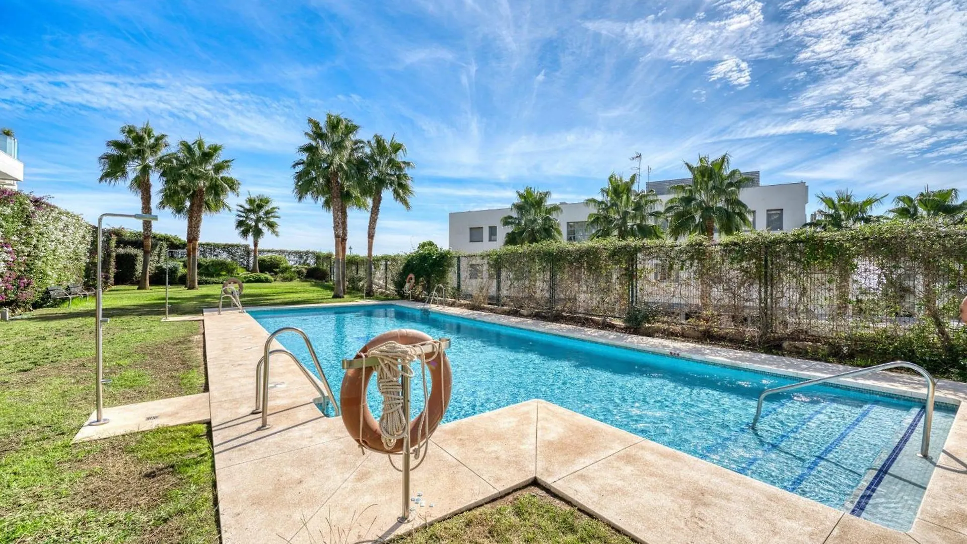 3070 Cabopino Luxury Apartment Marbella 0*,  Spanien